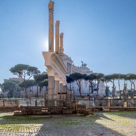 Elegant And Luxury Apartment @Altare Della Patria Rom Exteriör bild