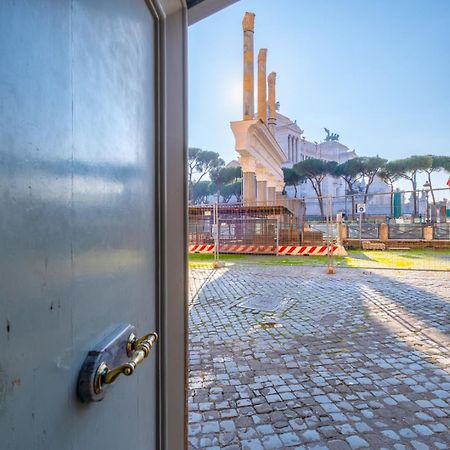 Elegant And Luxury Apartment @Altare Della Patria Rom Exteriör bild